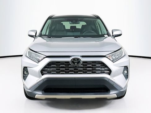 Used 2020 Toyota RAV4 Limited image 2
