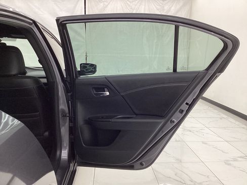 Used 2016 Honda Accord Sport image 25