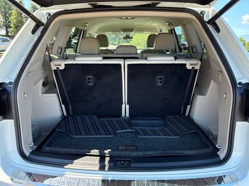 Certified 2024 Volkswagen Atlas SE FWD image 7
