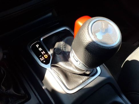 Used 2021 Jeep Wrangler Unlimited Sport AWD/4WD image 19
