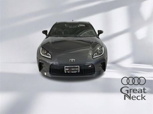 Used 2024 Toyota GR86 Premium RWD image 20