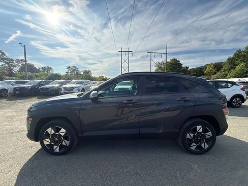 Used 2024 Hyundai Kona SEL w/ Convenience Package AWD/4WD image 9