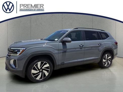 Used 2025 Volkswagen Atlas SE AWD/4WD image 1