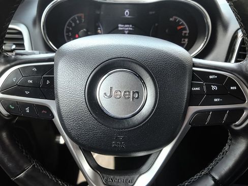 Used 2019 Jeep Grand Cherokee Limited image 9