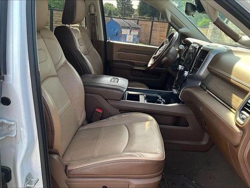 Used 2024 RAM 3500 Limited w/ Safety Group AWD/4WD image 5