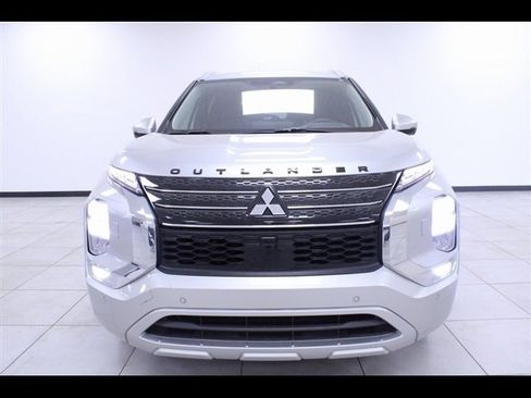 Used 2023 Mitsubishi Outlander SEL image 12