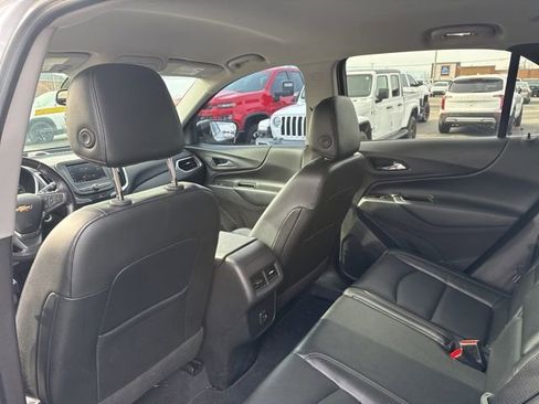 Used 2020 Chevrolet Equinox LT w/ Sport Edition image 22