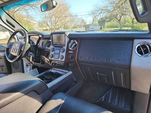 Used 2013 Ford F250 Lariat w/ Lariat Ultimate Pkg image 47
