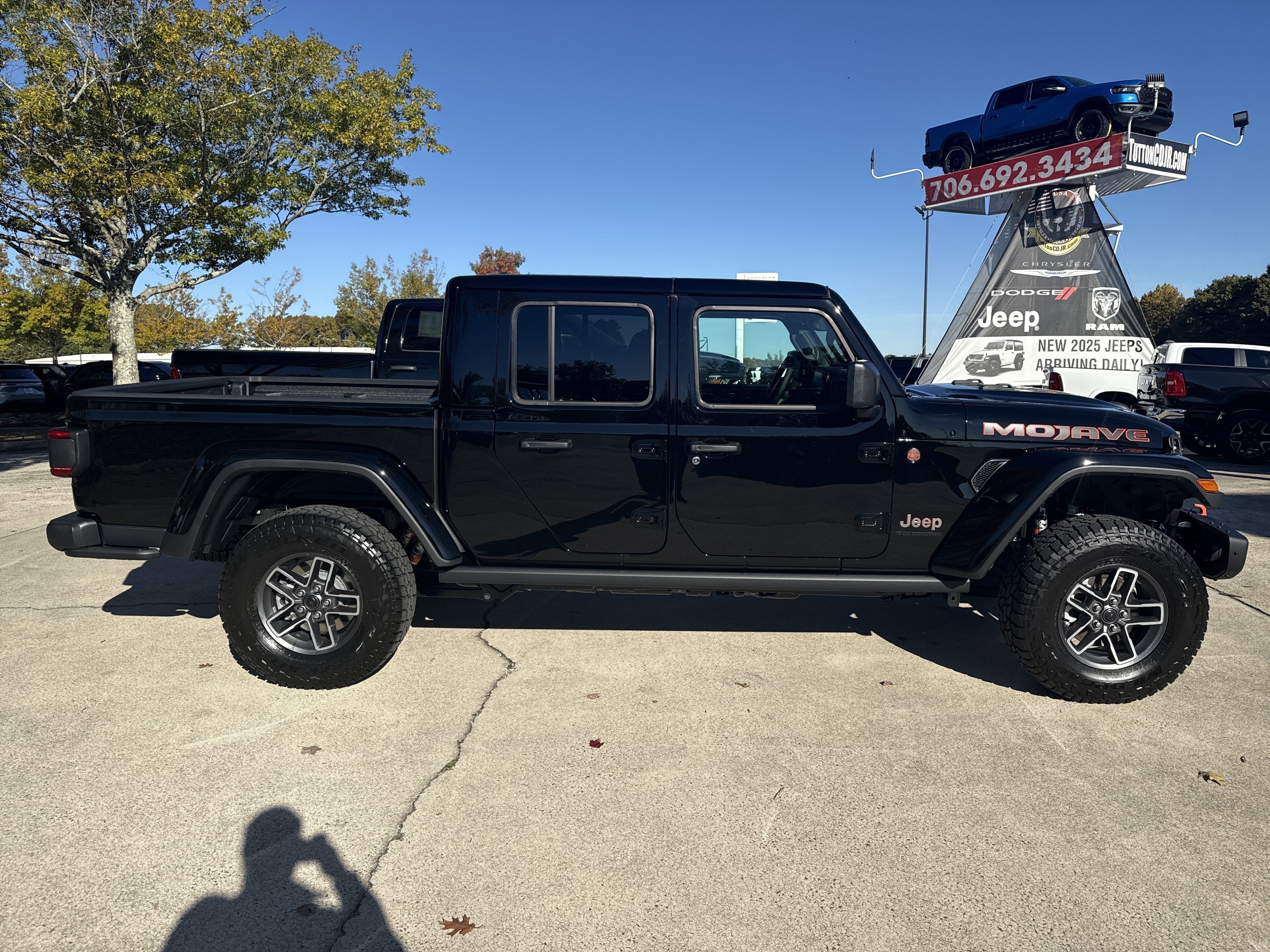 New 2026 Jeep Gladiator Mojave AWD/4WD image 8