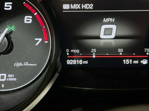 Used 2018 Alfa Romeo Stelvio Ti image 8