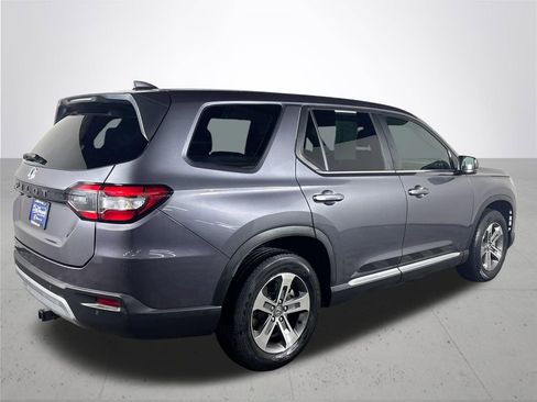 Used 2024 Honda Pilot EX-L image 6