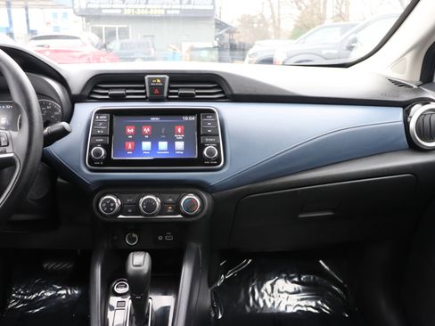 Used 2024 Nissan Versa SV image 18