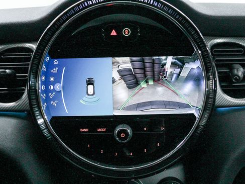 Certified 2024 MINI Cooper SE image 23