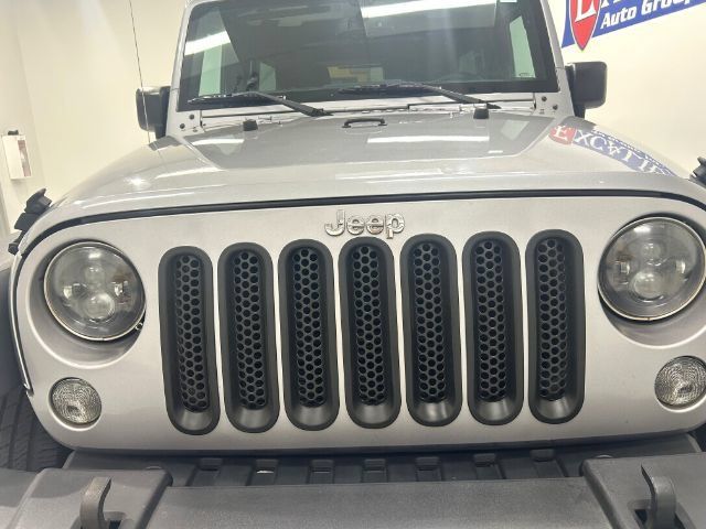 Used 2015 Jeep Wrangler Unlimited Sport w/ Quick Order Package 24S AWD/4WD image 8