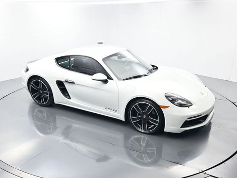 Used 2025 Porsche 718 Cayman GT4 image 35