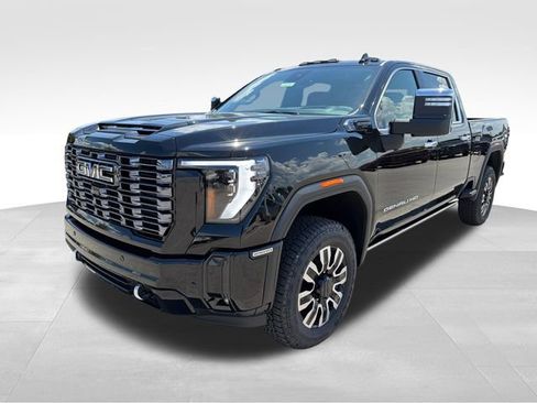 New 2026 GMC Sierra 2500 Denali Ultimate AWD/4WD image 3