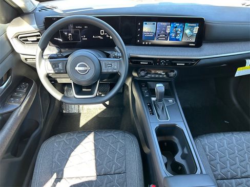 Used 2026 Nissan Kicks SV w/ Charging Package image 23