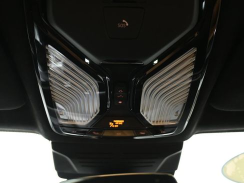 Certified 2023 BMW X7 xDrive40i w/ Executive Package image 21