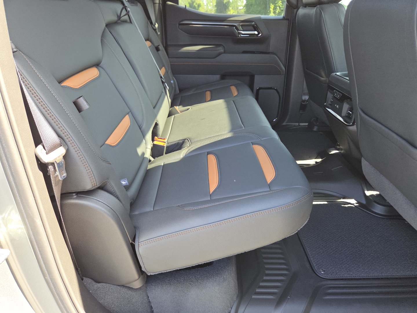New 2026 GMC Sierra 1500 AT4 w/ AT4 Premium Package AWD/4WD image 28