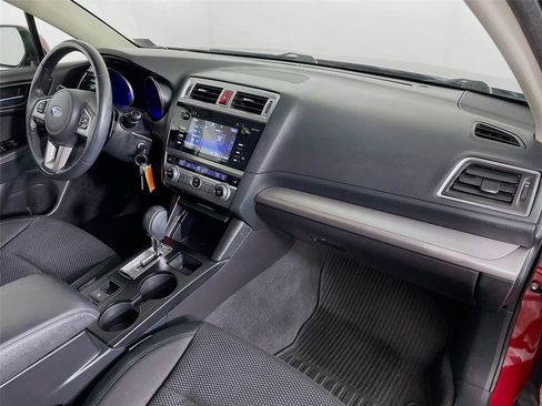 Used 2017 Subaru Outback 2.5i Premium image 30