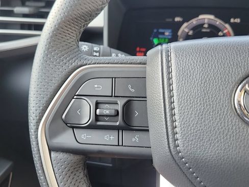Certified 2025 Toyota Tundra Limited AWD/4WD image 20