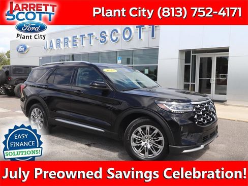 Certified 2025 Ford Explorer Platinum RWD image 1