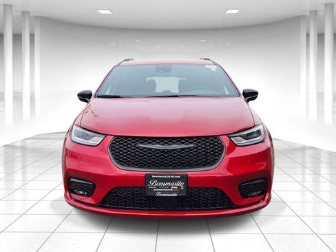 New 2026 Chrysler Pacifica Select w/ S Appearance Package image 8