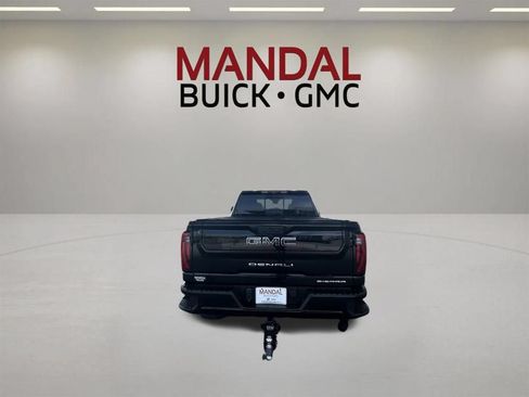 Used 2024 GMC Sierra 3500 Denali Ultimate AWD/4WD image 6