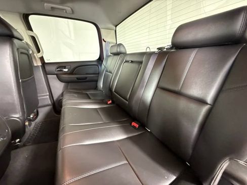 Used 2011 GMC Sierra 2500 SLT w/ SLT Convenience Package AWD/4WD image 25