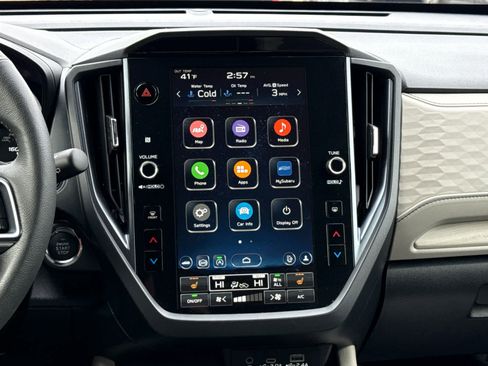 Certified 2025 Subaru Forester Limited image 11