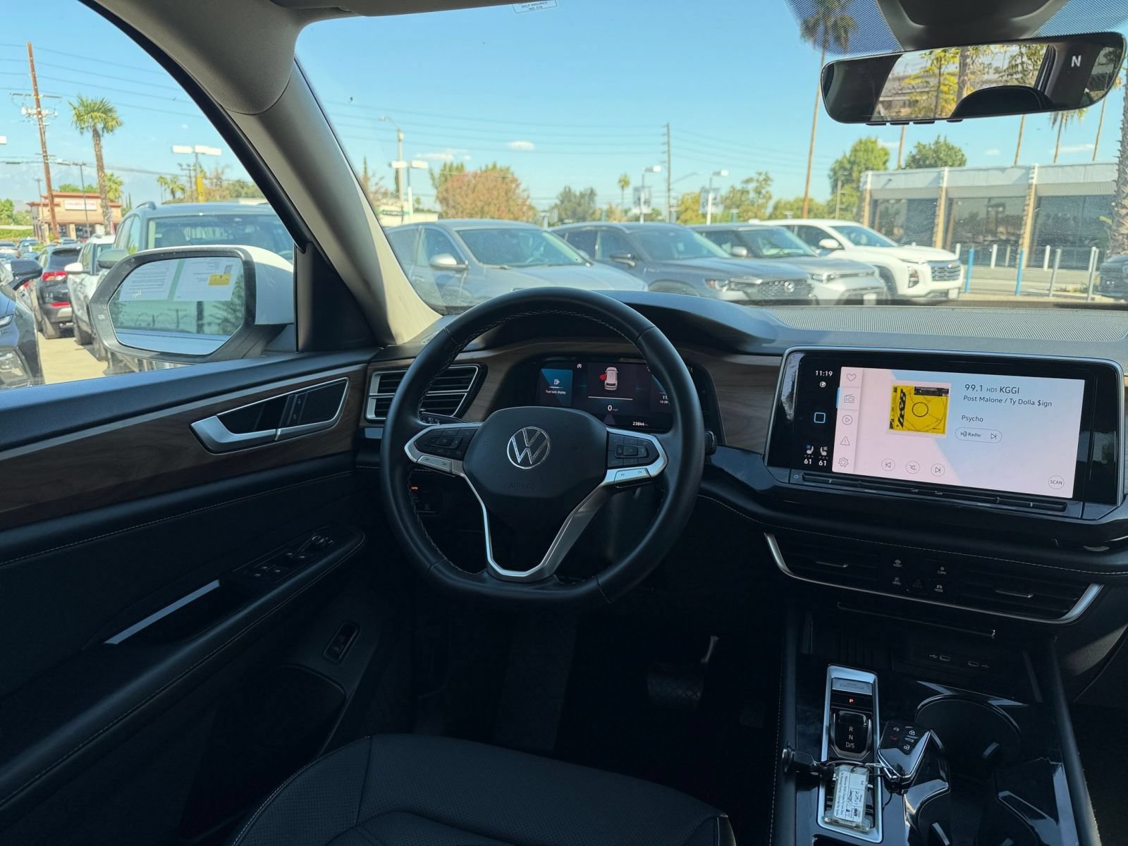 Used 2026 Volkswagen Atlas SE FWD image 36