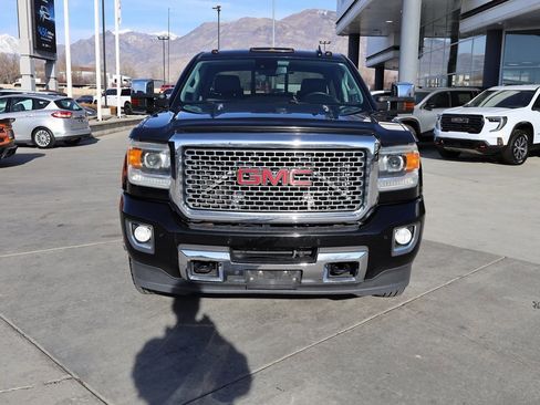 Used 2015 GMC Sierra 3500 Denali w/ Duramax Plus Package image 9