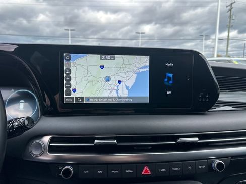 Used 2024 Hyundai Palisade Calligraphy image 25