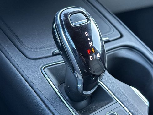 Used 2023 Cadillac XT4 Premium Luxury image 23