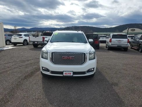 Used 2015 GMC Yukon Denali w/ Touring Package AWD/4WD image 3