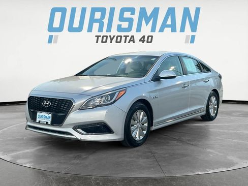 Used 2016 Hyundai Sonata SE image 2