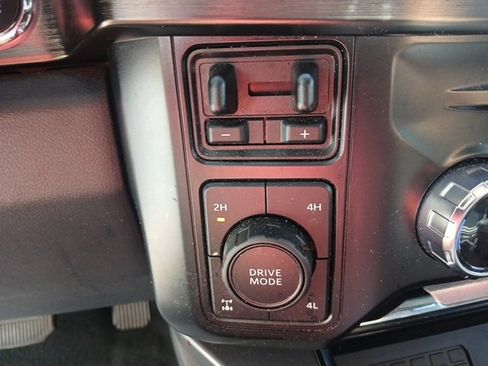 Used 2023 Ford F250 Lariat w/ Black Appearance Package image 64