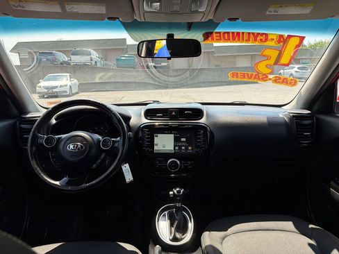 Used 2015 Kia Soul + w/ Audio Package FWD image 13