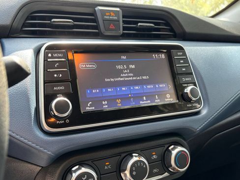 Used 2025 Nissan Versa SV FWD image 20