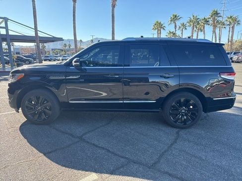 Used 2023 Lincoln Navigator Reserve image 8