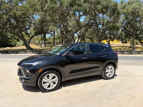Used 2025 Buick Encore GX Preferred FWD image 1