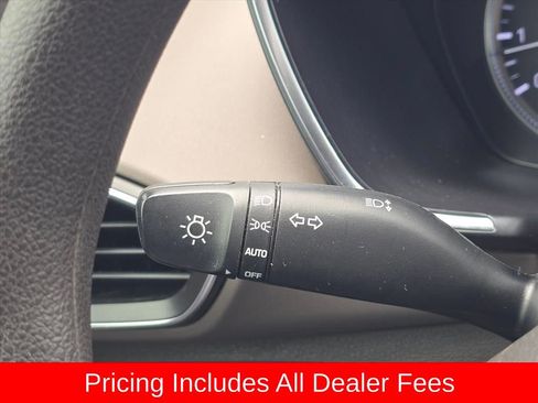 Used 2020 Hyundai Santa Fe SE FWD image 21