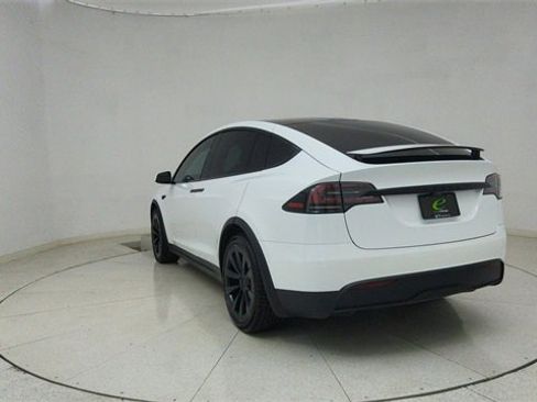 Used 2022 Tesla Model X image 66