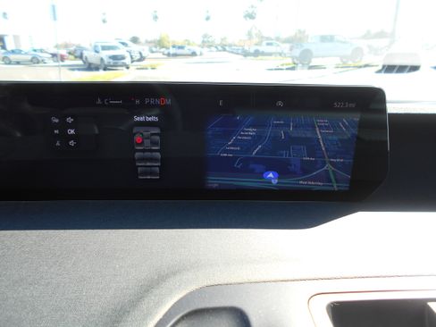 Used 2025 Ford Expedition Active image 16