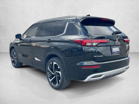 Used 2023 Mitsubishi Outlander SEL image 8