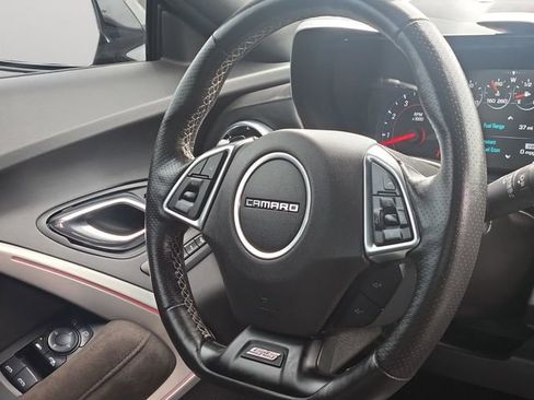 Used 2016 Chevrolet Camaro SS RWD image 16