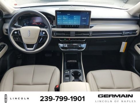 New 2026 Lincoln Corsair Premiere image 17