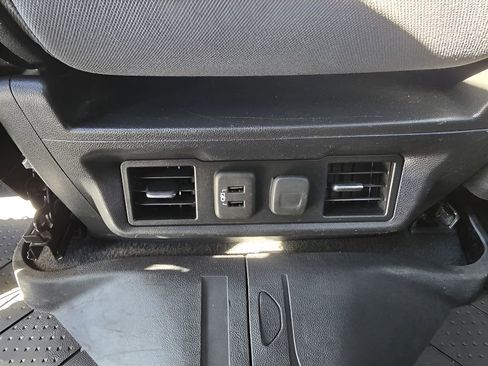 Used 2022 Chevrolet Silverado 2500 LT w/ Convenience Package image 29