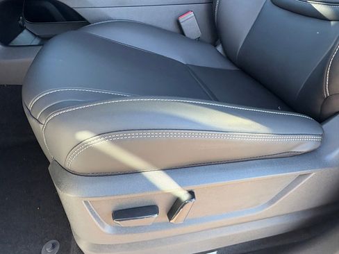 New 2026 Nissan Armada SV image 16