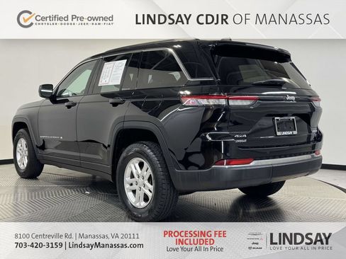 Used 2023 Jeep Grand Cherokee Laredo w/ Luxury Tech Group I AWD/4WD image 7